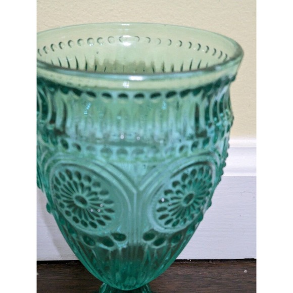 3/$20 1 (ONE) The Pioneer Woman Adeline 12-Ounce Footed Glass Goblets Tuquoise - Picture 2 of 4